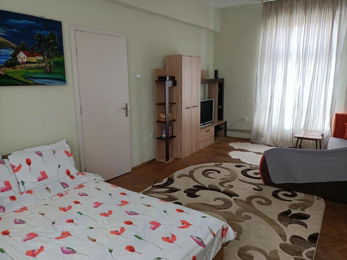 Lovely Apartament In Bucharest, Baba Novac Area Εξωτερικό φωτογραφία